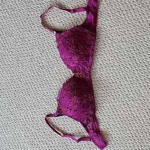 36D purple bra (breastfeeding friendly)